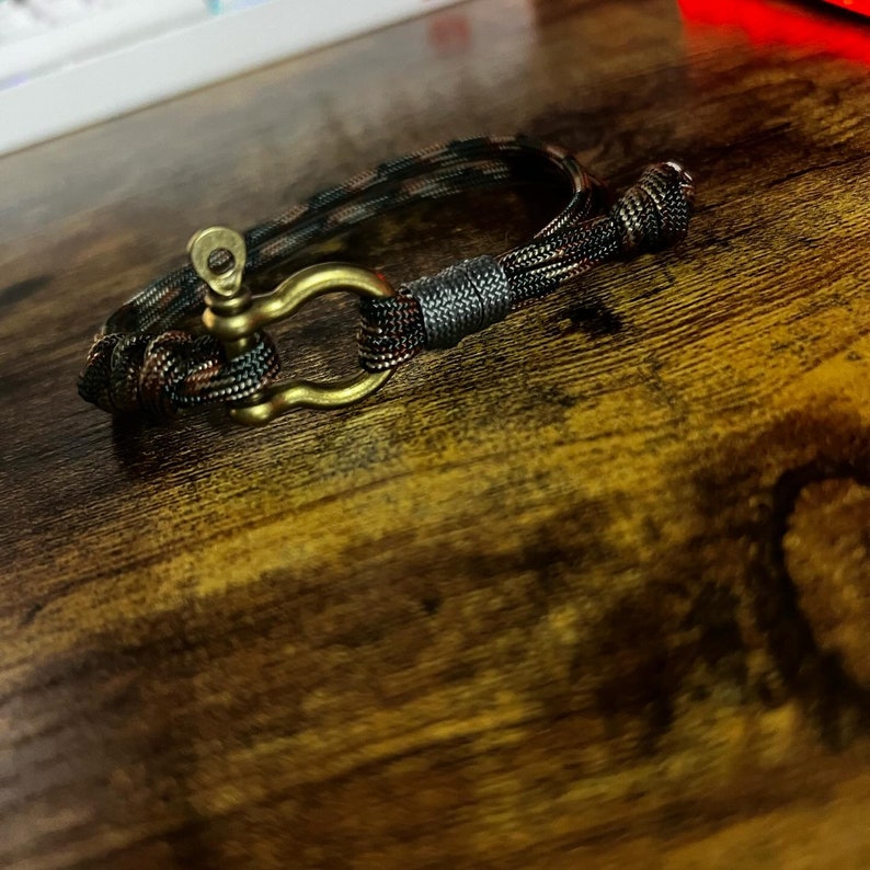 Paracord Shackle Bracelet Handmade Bracelet Unisex Adjustable Bronze