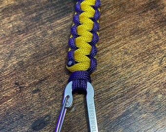 Paracord Keychain w/ Carabiner