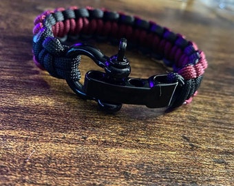 Paracord Cobra Knot Shackle Bracelet