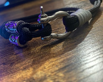 Paracord Viking Rune Shackle Bracelet