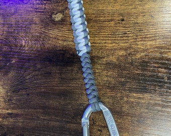 Paracord Carabiner Keychain - Large