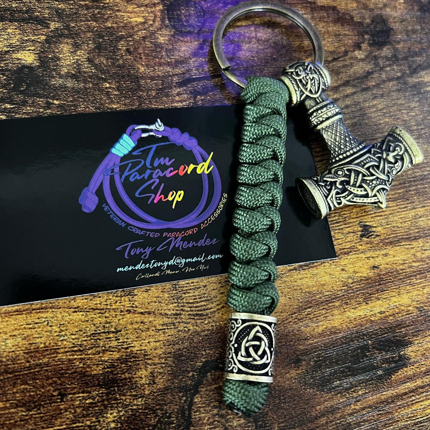Paracord Snake Knot Rune Keychain w/ Thor's Hammer - Paracord Keychain -  Mjolnir Keychain