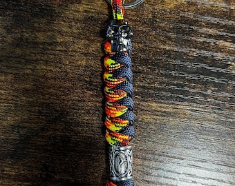 Paracord Skull Keychain w/ Viking Rune