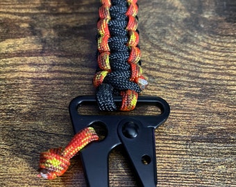 Paracord Keychain w/ Sling Carabiner