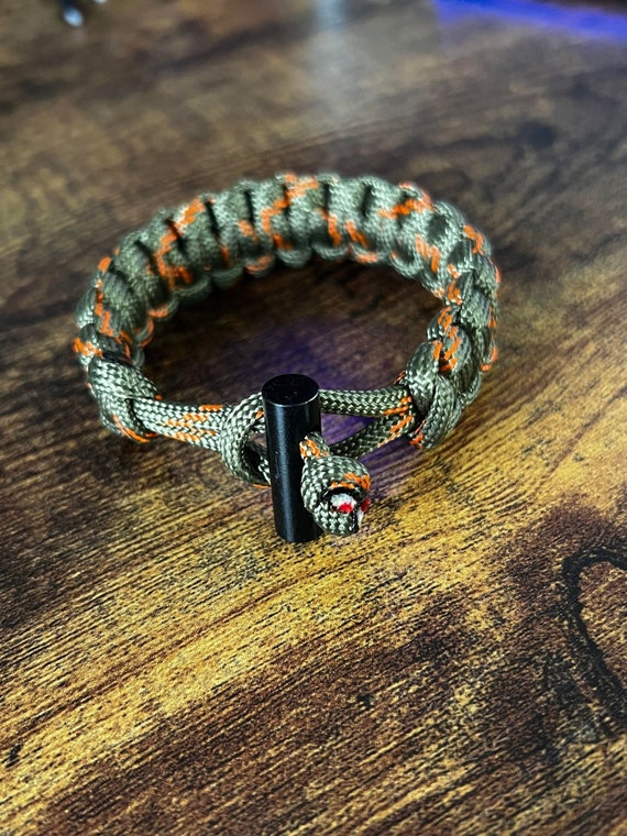 Paracord Cobra Knot Bracelet W Ferro Rod Etsy