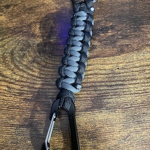 Paracord Keychain w/ Carabiner