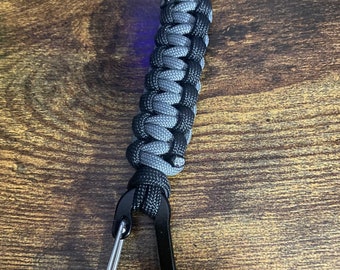 Paracord Keychain w/ Carabiner