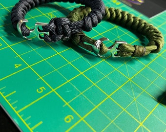 Paracord Snake Knot Anchor Bracelet (Various Colors Available)