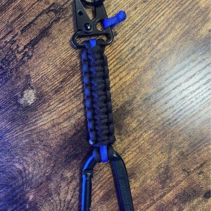 Paracord Keychain w/ Double Carabiner - Thin Blue Line - Law Enforcement - Police