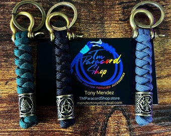 Paracord Shackle Rune Keychain - Bronze Edition - Various Colors Available