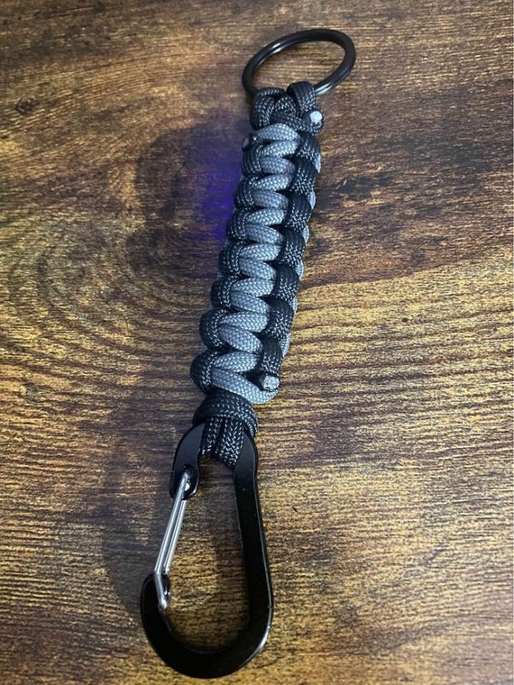 Porte-clés Paracord avec mousqueton -  France