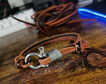 Paracord Leather Shackle Bracelet