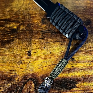 Paracord Skull Lanyard | Paracord Lanyard | Paracord Keychain