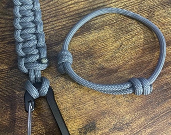 Paracord Keychain w/ Minimalist Bracelet - Bundle