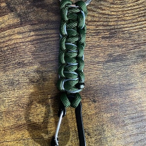 Paracord Keychain w/ Carabiner