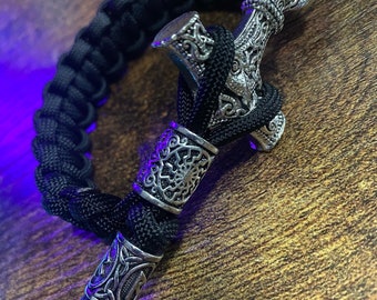 Paracord Viking Rune Bracelet w/ Thors Hammer