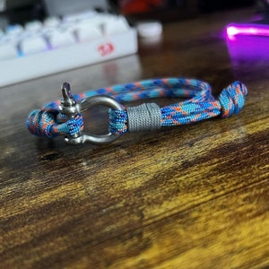 Paracord Shackle Bracelet - Nebula - Handmade Bracelet - Unisex - Adjustable