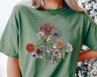 Floral Women Shirt - Wildflower T-Shirt - Botanical Shirt - Nature Lover Shirt - Cute Flower Shirt - Comfort Colors - Funny Ladies Shirt