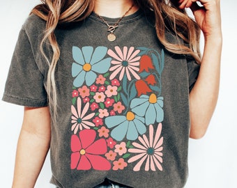 Floral T-Shirt, Groovy Floral Tee, Perfect Spring Shirt, Colorful Summer Tee, Flowers Shirts, Comfort Colors  Shirt, For Flower Lovers