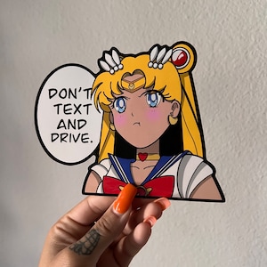 Au nom de la Lune, &quot; N&#39;envoyez pas de SMS et ne conduisez pas !&quot;