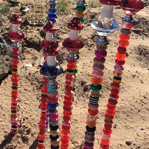 Estacas para jardín de hadas “Colección Hongos” - 13" de largo, se venden por unidad