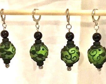 Stitch Markers - Set of 4 Black/Light Green - 2” long