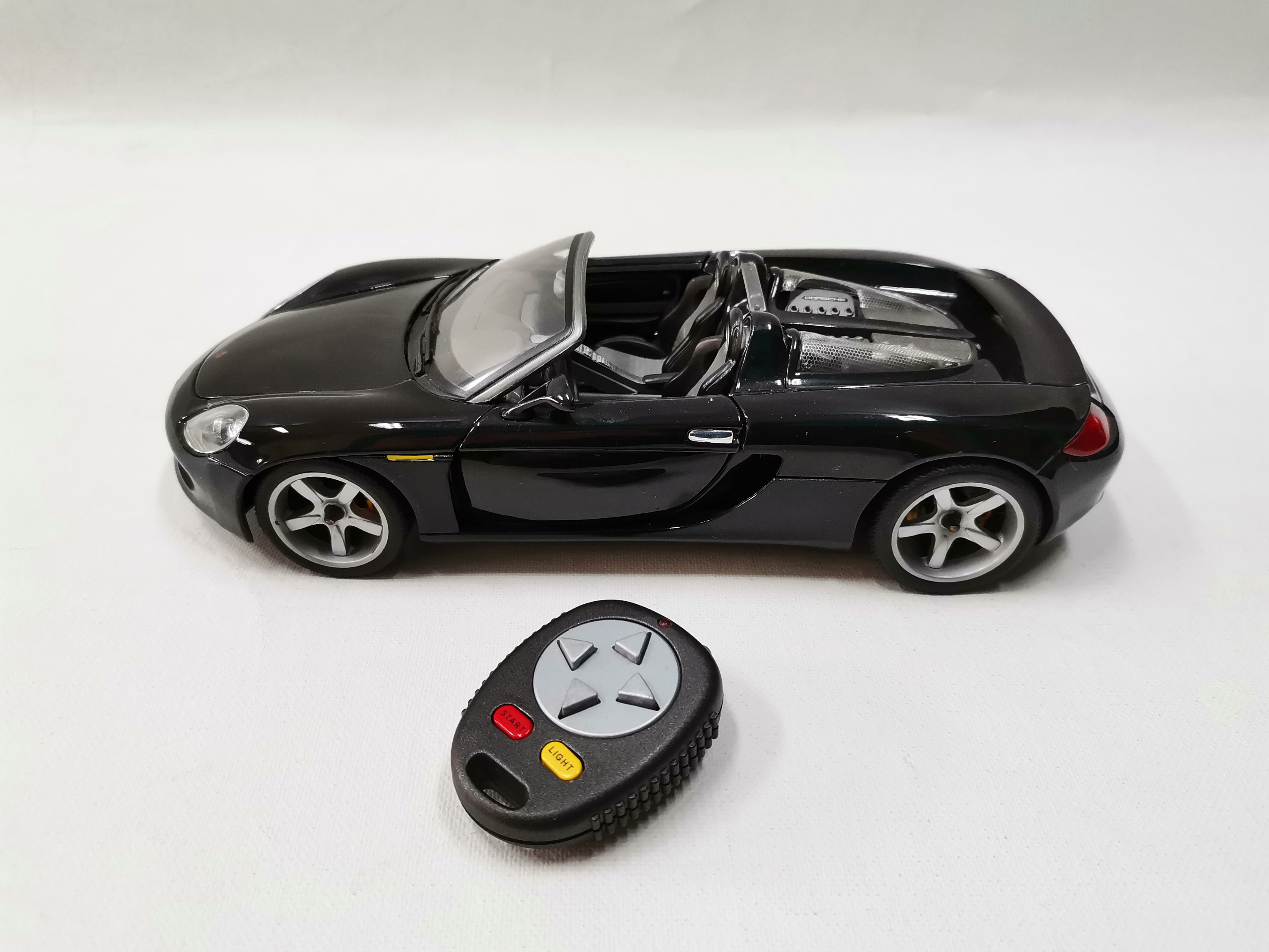 Maisto 1/18 PORSCHE CARRERA GT Rc - Etsy Maisto 1/18 PORSCHE CARRERA GT Rc - Etsy