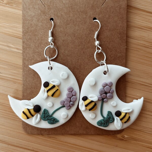 Lunita earrings with Bees