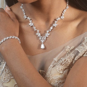 Bridal Necklace Set Crystal Wedding Necklace Set Diamond Necklace Silver MOB Wedding Jewelry Crystal MOG Wedding Jewelry Set
