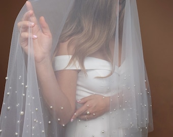 Wedding Veil Pearl Veil with Blusher Veil with comb Pearl Edge Veil Fingertip Veil for Bride Veil with pearls Cathedral Veil Pearl Veil