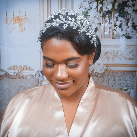 Elegant Handmade Crystal Wedding Tiara Headdress Headpieces Bride Pageant Crown Amazon.com: TRiXY Bridal Wedding Headband Crystal Tiara  main image 3