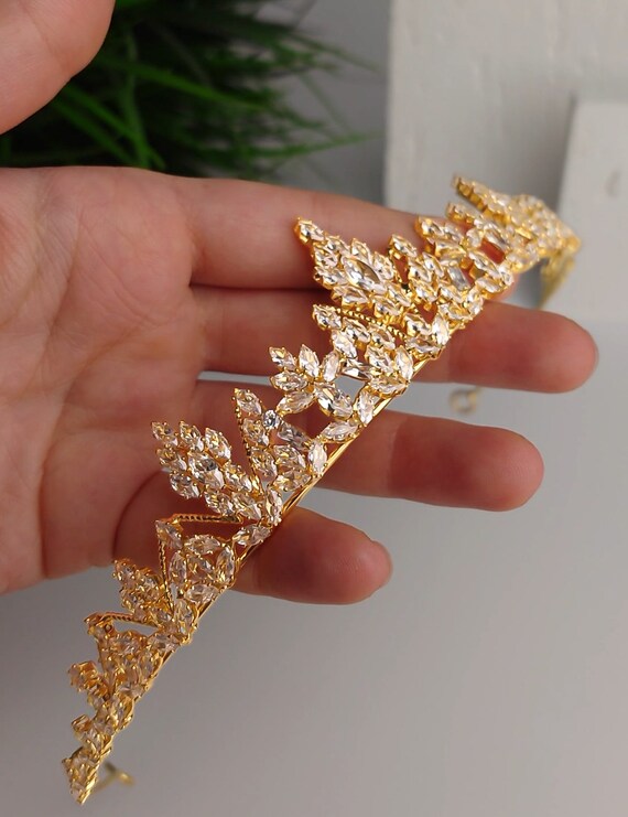 Bridal Tiara Gold Bridal Crown Crystal Tiara Wedding Tiara  display picture 1