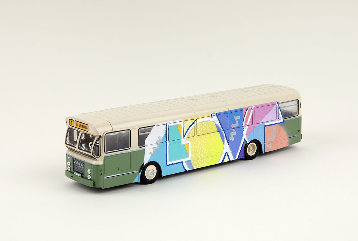 Bus Graffer Love Street Art Valenciennes Brossel Deco Objet