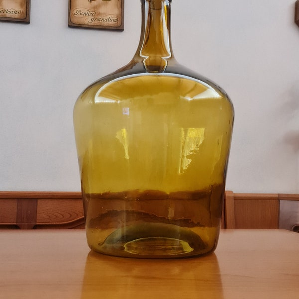 Damigiana ambrata, demijohn yellow,  gelbe Korbflasche, rumeni demižon, damajuana amarilla