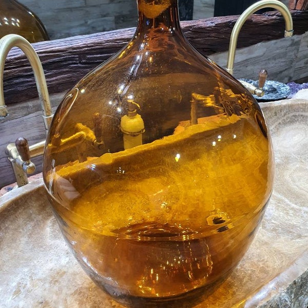 Amber demijohn, demijohn yellow, gelbe Korbflasche, romanian demižon, damajuana amarilla