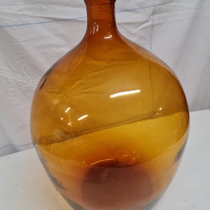 Vintage demijohn, dame jeanne, amber demijohn, demijohn yellow, gelbe Korbflasche, romanian demižon, damajuana amarilla image 3