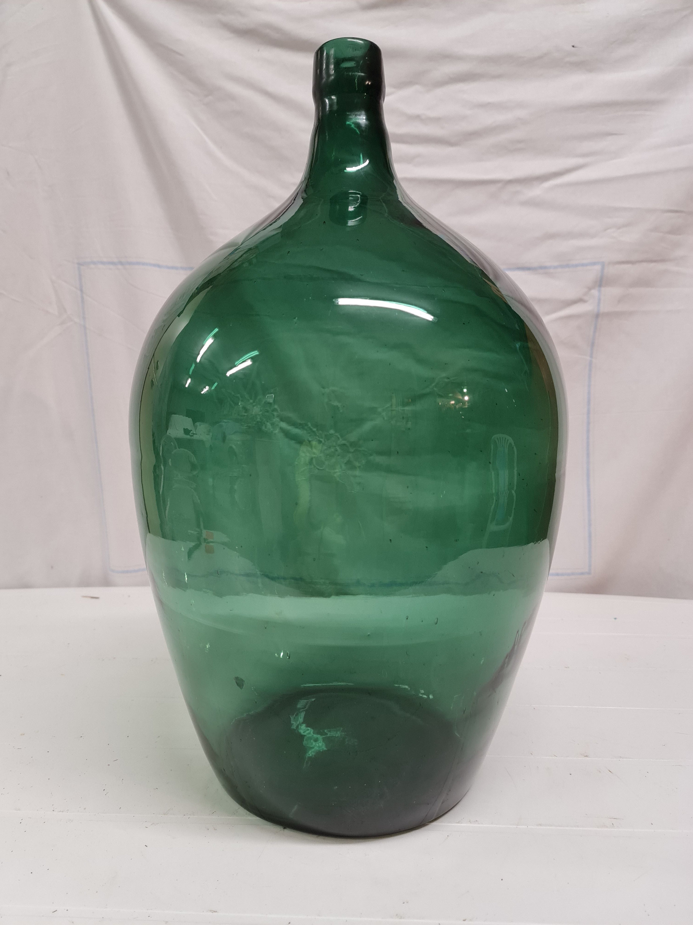 Dame jeanne ; carboy ; üveg; flask