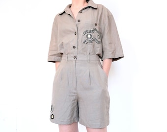 Vintage 90er Jahre Minimal Braun Leinen Mischung Anzug Sommer Passendes Damen y2k Set Co-ord Vintage Button Up Shirt und Vintage Short Set Hohe Taille 26