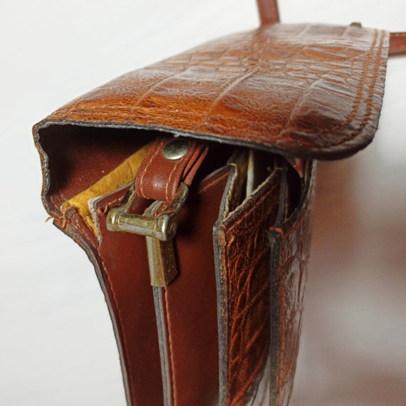 Vintage 70s Shoulder Bag Croco Faux Leather Bag V… - image 10