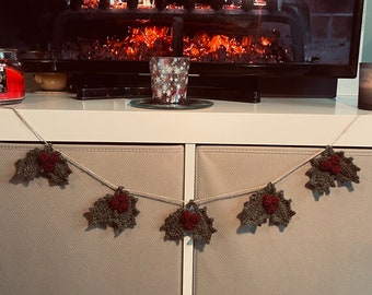 Holly Leaf Garland | Bunting | Christmas Decoration | Decor