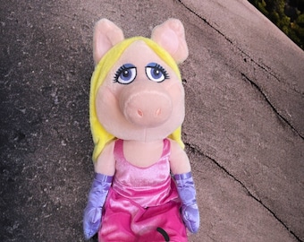 モルビデリ セサミストリート ミス・ピギー ピンクのドレスと手袋付き