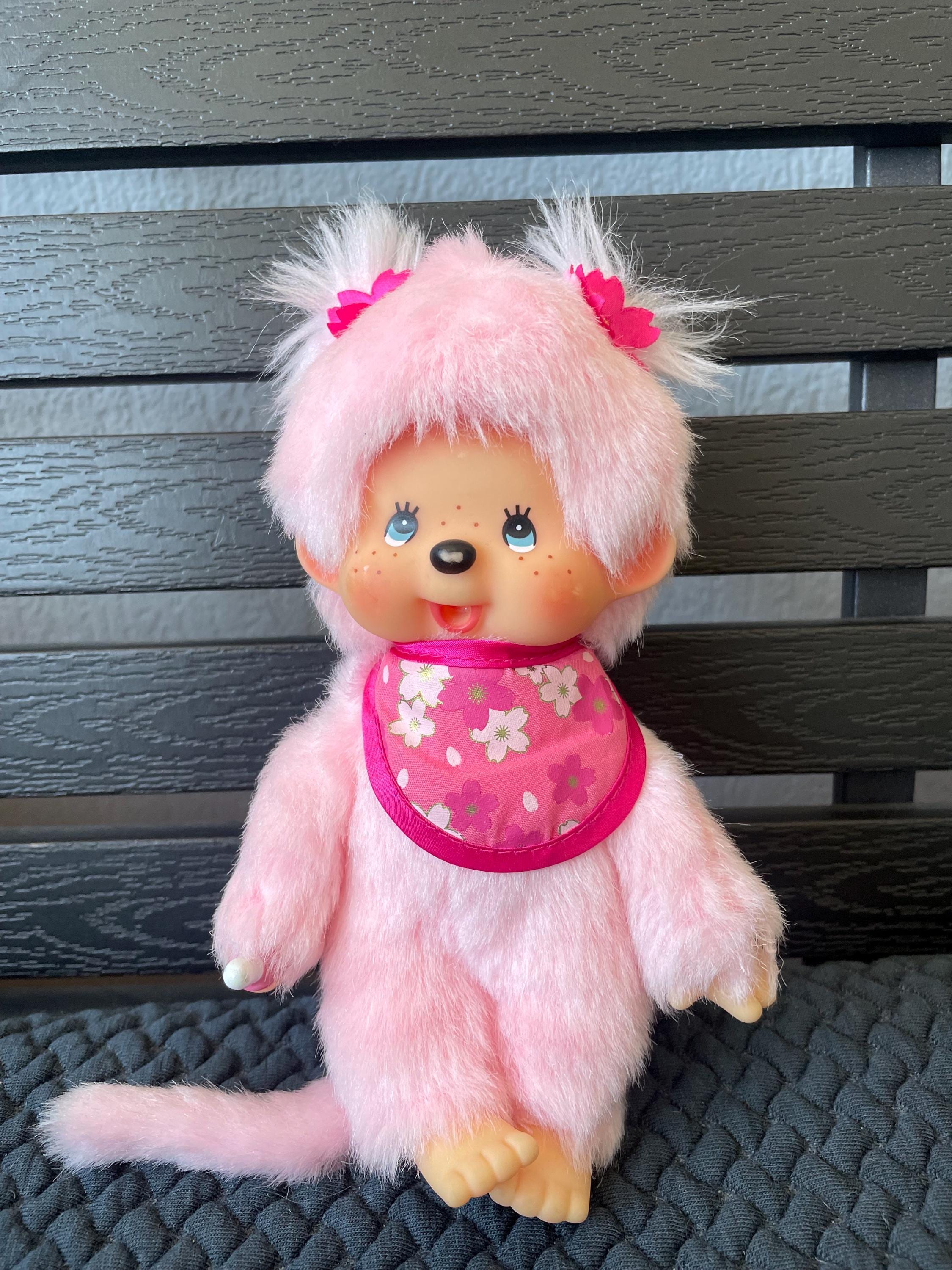 かわいいピンクのモンチッチぬいぐるみ 日本のぬいぐるみ猿人形 親指を