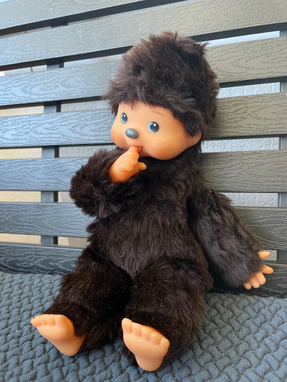 1980 TIEMI alem n marr n Monchhichi Monchhici peluche chupando