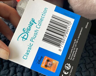 ディズニー ダンボ 赤い首輪と黄色い帽子の灰色の象 ぬいぐるみ 9.5