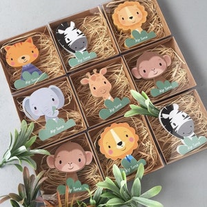 Imanes para baby shower de animales de safari, vegetación, una invitación a lo salvaje, recuerdos de baby shower de la jungla, baby showers de animales del zoológico
