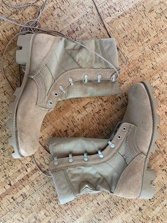 Desert Boots Type II Size Men's 8.5 R Women's 10 R