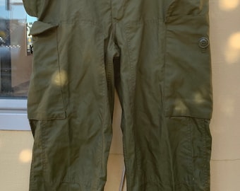 Army Windproof Trousers New Fatigue Combat Over Pants Size 30 -  32 Short 6732 Mens Small Short Womens Medium large OG107 Canada Made