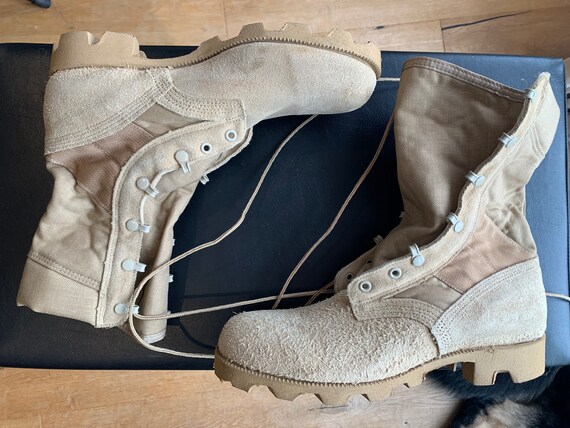 Desert boots sales size 9