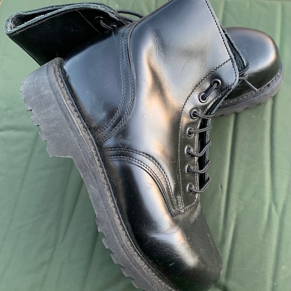 Parade Boots Steel Toe Safety Boots Size 240/98 Mens 6.5 or  7 W Women’s 8 or 8.5 W Canadian Army Issued Made in Canada Excellent