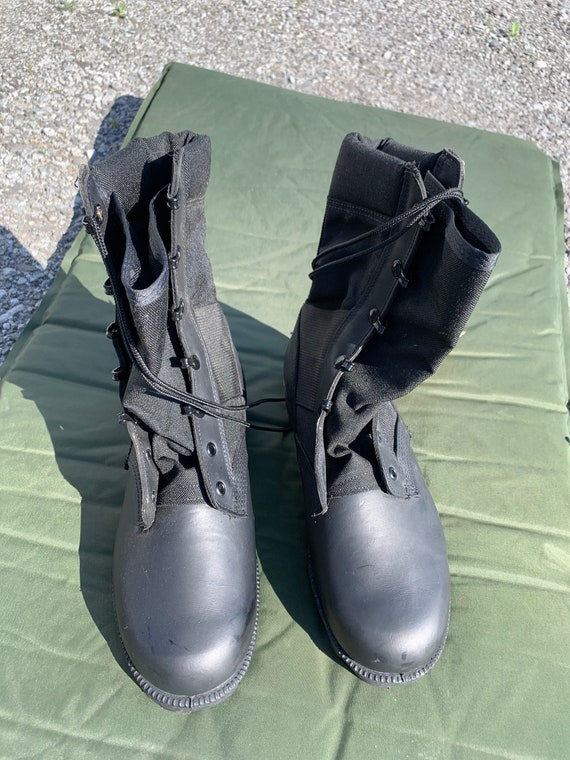 Jungle Boots 6 XW Size Mens 6 Xw Womens 7.5 Xw Black Cloth Side